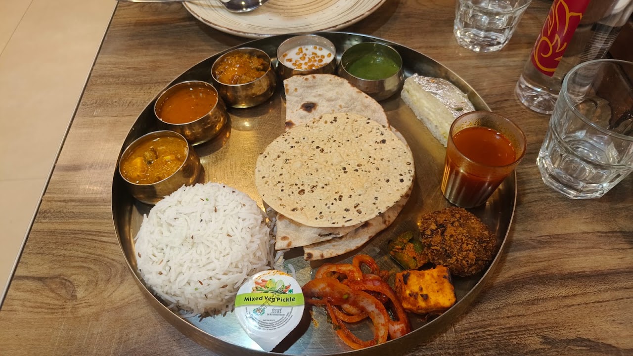 Food at Bhartiya Jalpan