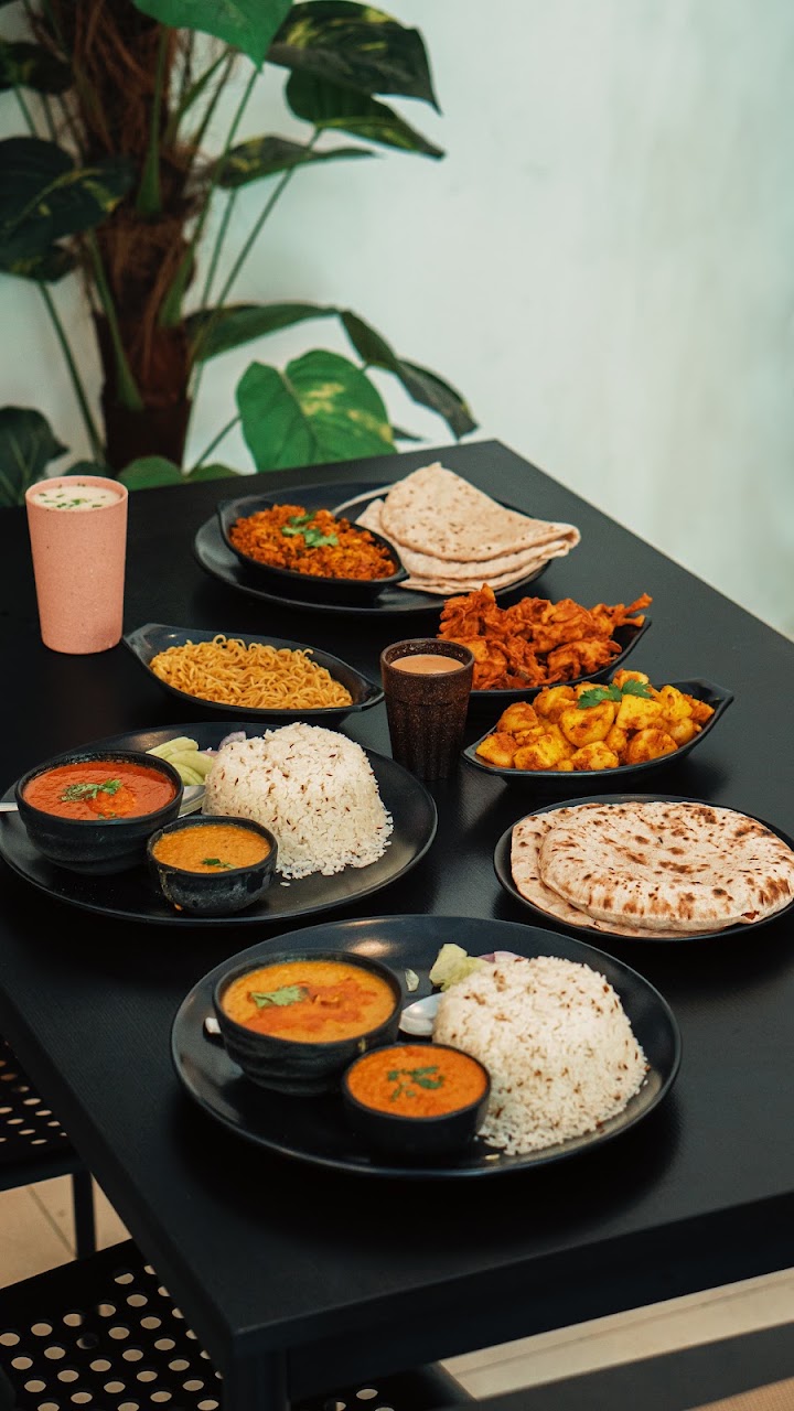 Kahani Taste Ki | Lunch Hour Thali & North Indian Thali in HSR Layout | Mini Veg & Egg Thali, photo 6 of 8 posted by diners