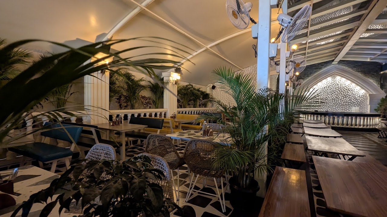 SOMRAS BAR & KITCHEN
