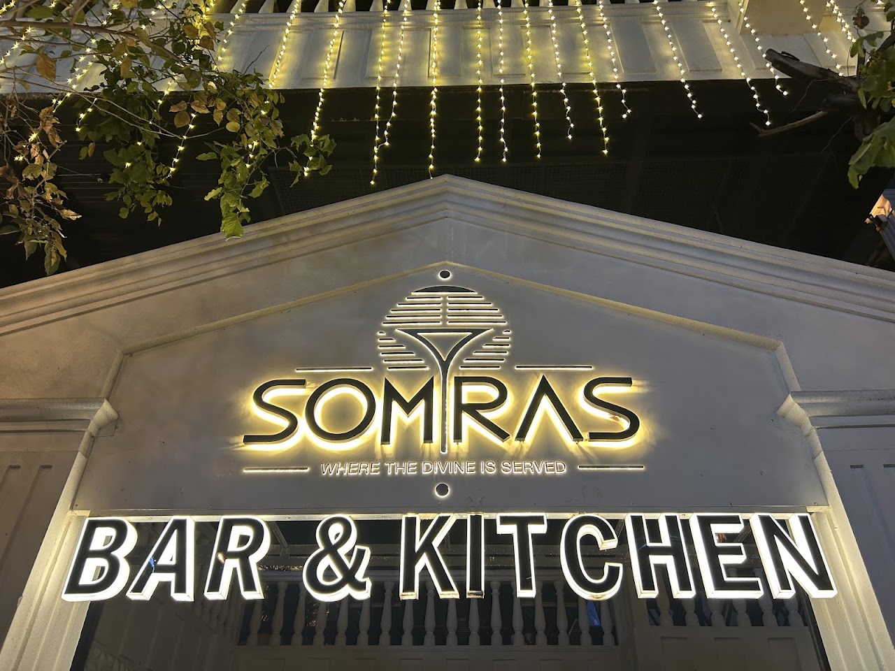 SOMRAS BAR & KITCHEN photo 4