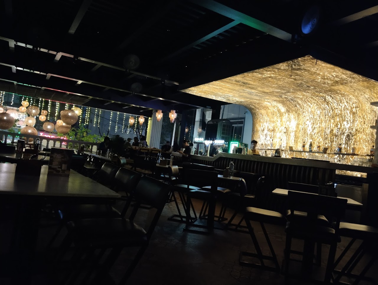 SOMRAS BAR & KITCHEN photo 6