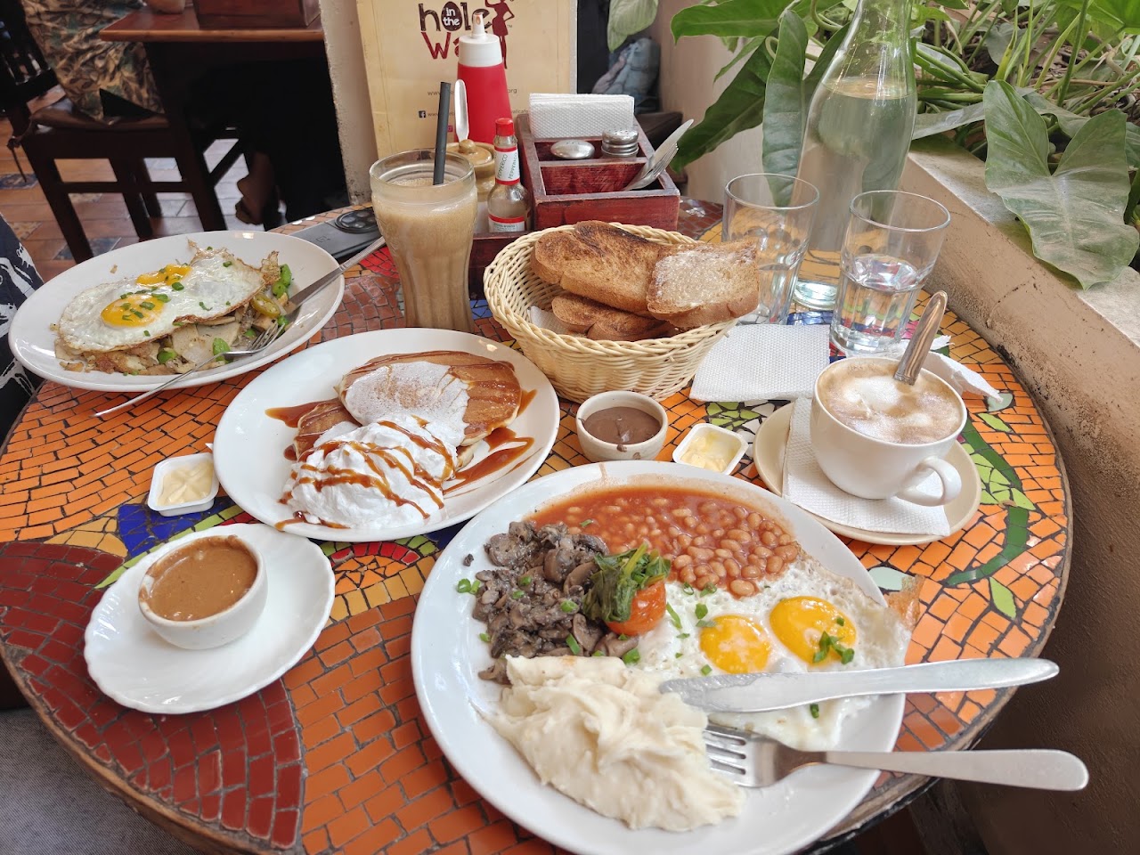 Food at The Hole In The Wall Cafe